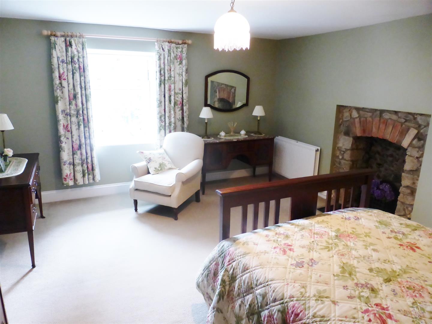 ANOTHER ROOM ASPECT